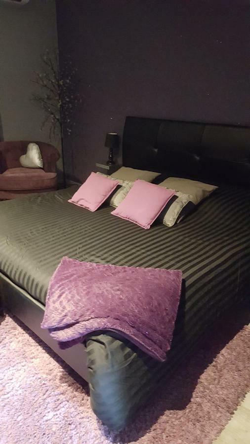 Liebeshotel Le Loveappart Pézenas